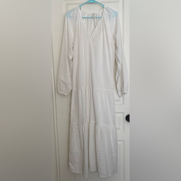 NWT Roan + Ryan for Evereve White Seersucker Tiered Josephina Maxi Dress - Picture 3 of 9